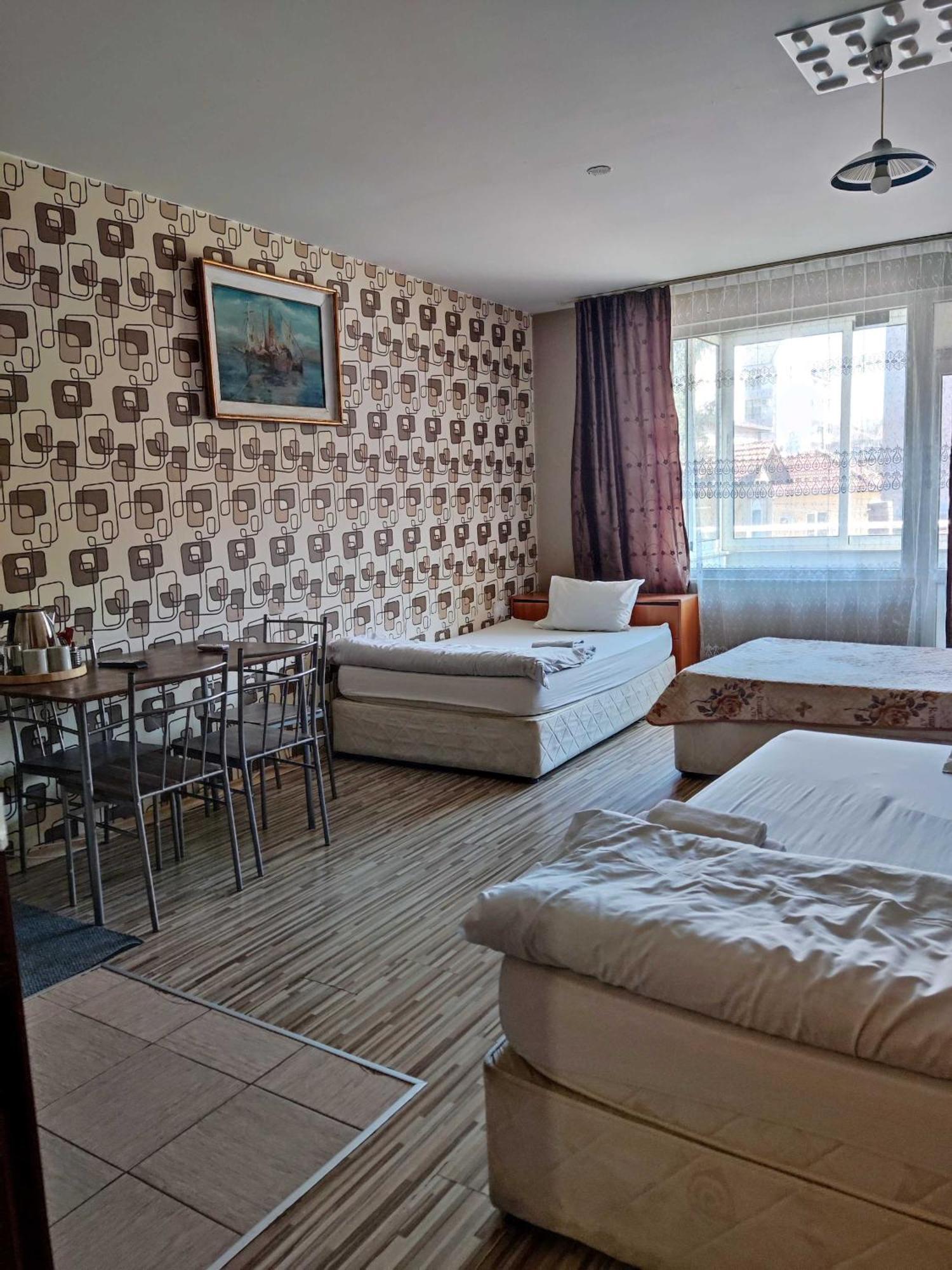 Pleven Rooms Extérieur photo